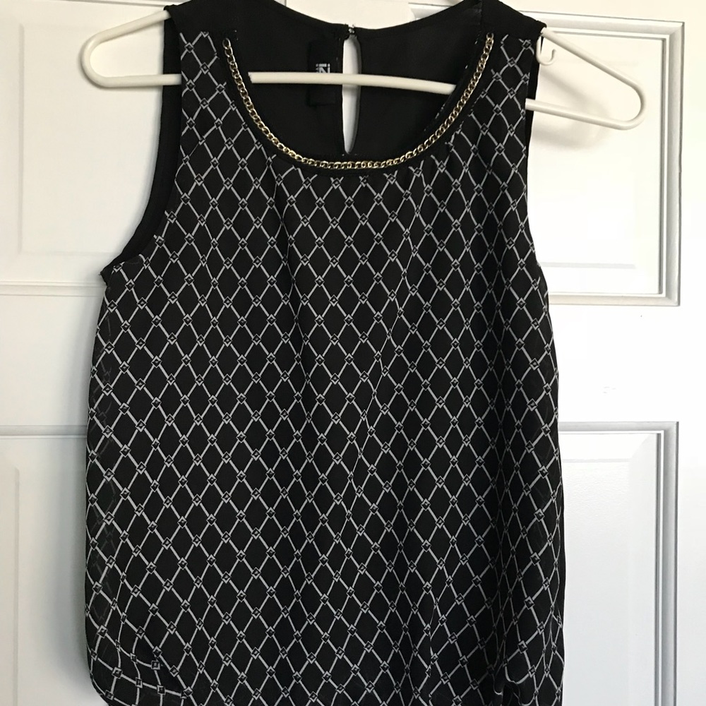 Black Pattern Top